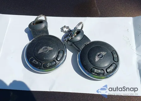 2011 Mini Cooper из США, поврежденный, VIN WMWSU3C55BT097359